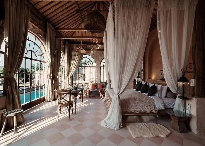 Villa 4 Bedrooms Seaview 25mtr Pool, Padang Padang Beach, Uluwatu (Bali)