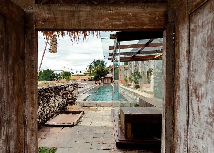 4 Bedrooms Seaview 25mtr Pool, Padang Padang Beach,